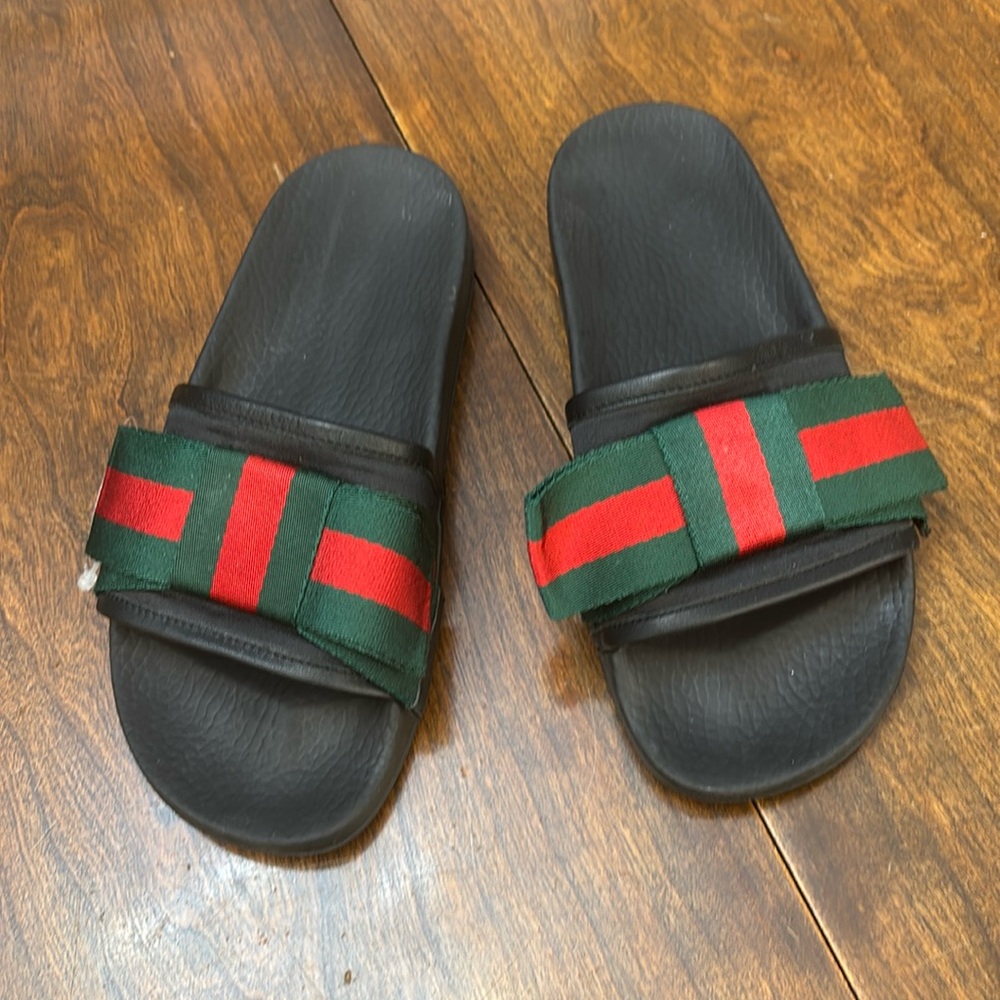 Gucci Authent with serial number